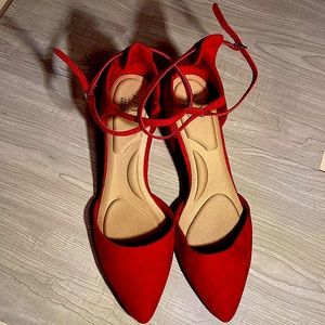 2.5in red Apt 9 heels. Worn one time.